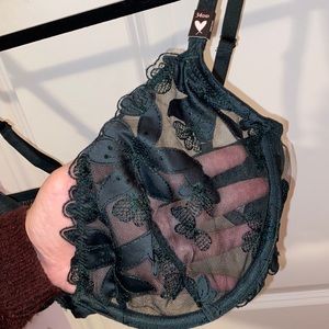 Gorgeous Victoria’s Secret Lace Bra